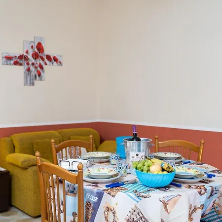 Casa Ale Tra Mare E Montagna 아파트 취아카