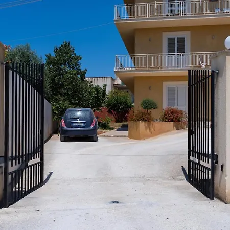 Casa Ale Tra Mare E Montagna Apartament *